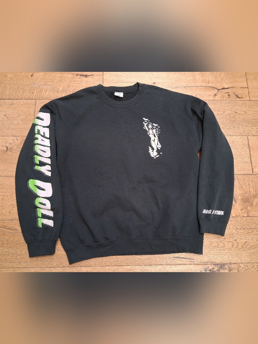 Deadly Doll by Jesse Jo Stark Sweatshirt Size Large Street Punk Goth Pin-up
